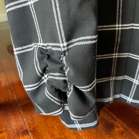 Elle black/white windowpane rouched sleeve jacket, size XXL - Picture 2 of 4